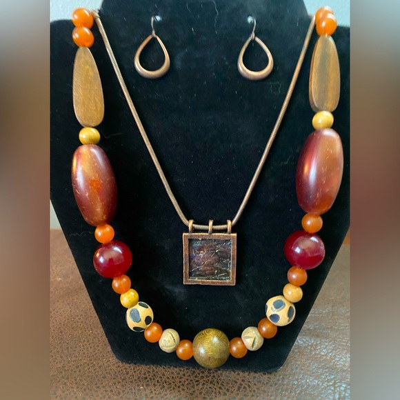 Vintage Wooden Carved Beaded Necklace, CopperTone Pendant Necklace, 2 pr earring - Picture 1 of 13